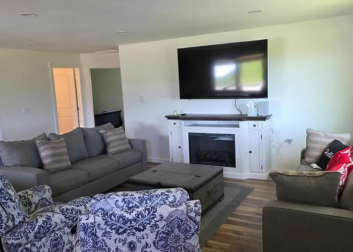 Star Valley Mountain Retreat Sleeps 8 Near Jackson Holiday home